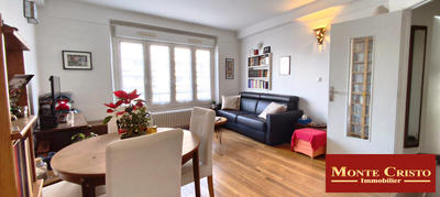 Appartement - 94 m² - 4 pièces