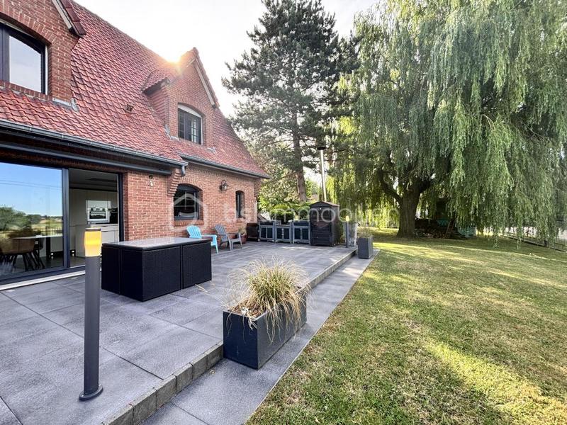 Pavillon - 199 m² - 9 pièces