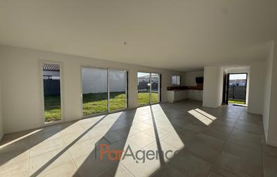 Maison - 150 m² - 4 pièces