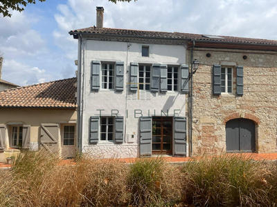 Maison - 184 m² - 6 pièces