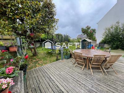 Maison - 164 m² - 9 pièces