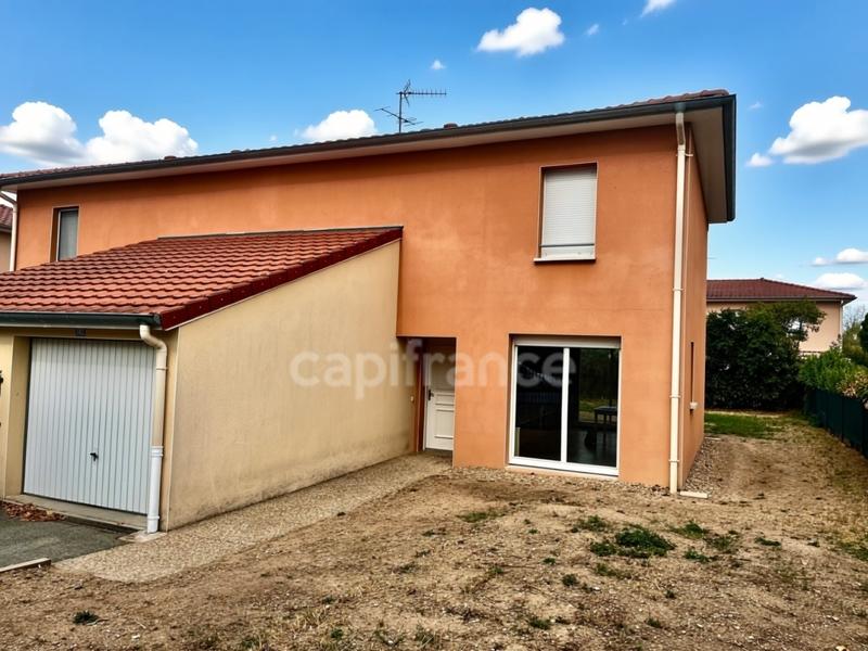 Maison - 90 m² - 4 pièces