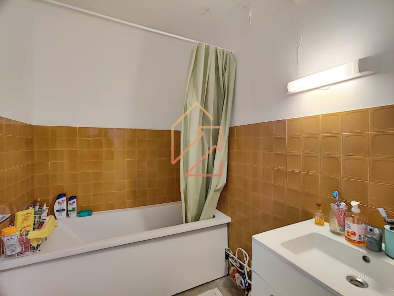 Appartement - 82 m² - 3 pièces