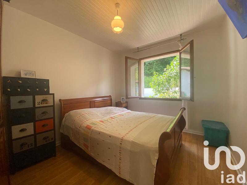 Maison - 225 m² - 15 pièces