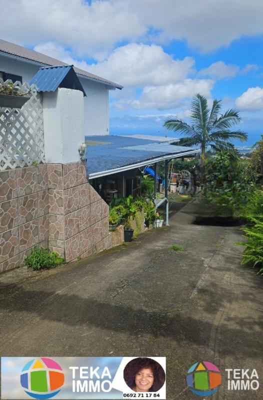 Maison - 212 m² - 10 pièces