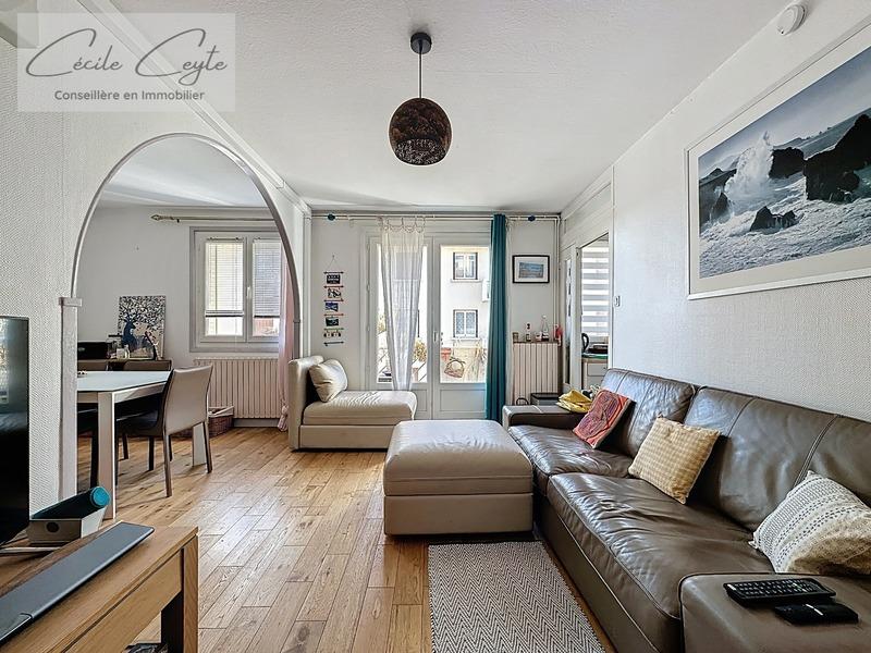 Appartement - 74 m² - 5 pièces