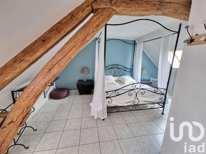 Maison - 200 m² - 11 pièces