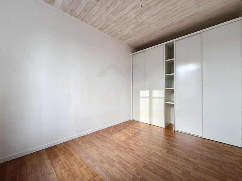 Maison - 94 m² - 5 pièces