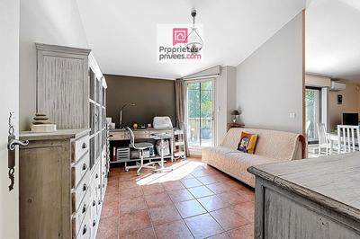 Appartement - 75 m² - 3 pièces