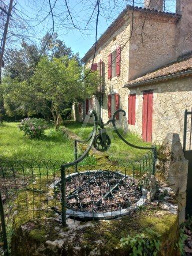 Maison de village - 120 m² - 7 pièces