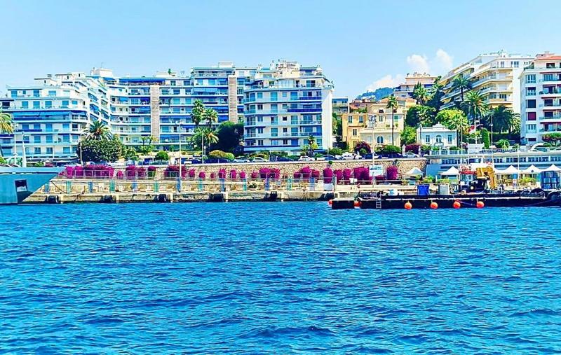 Appartement - 60 m² - 2 pièces