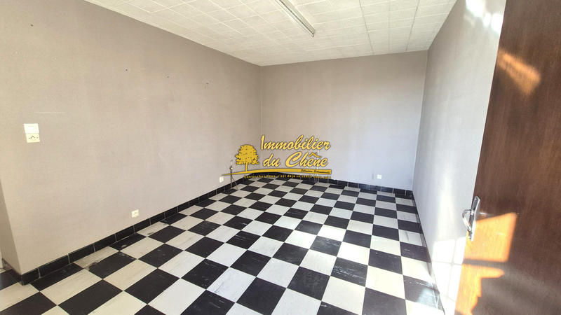 Maison - 99 m² - 5 pièces