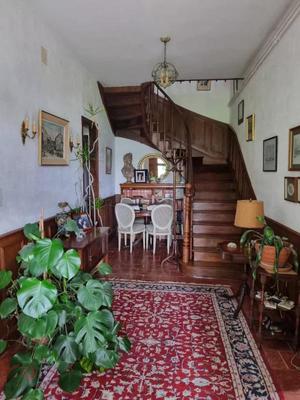 Maison - 212 m² - 12 pièces