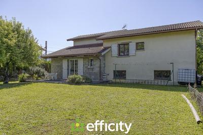 Maison - 215 m² - 7 pièces