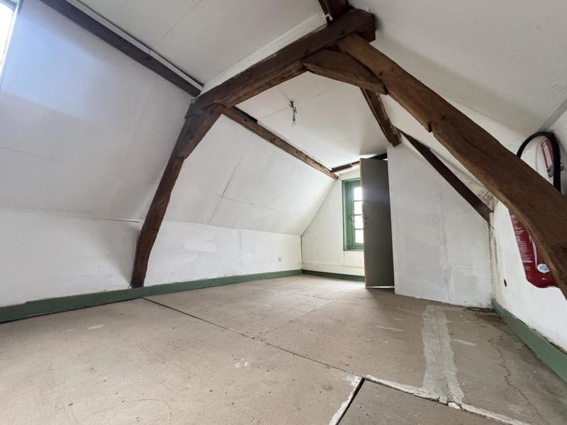 Divers - 189 m² - 6 pièces