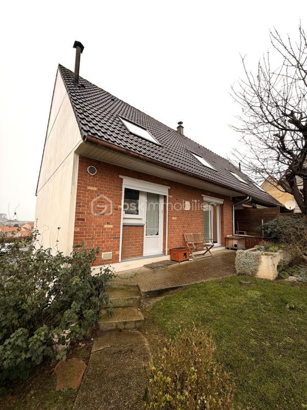 Maison - 119 m² - 5 pièces