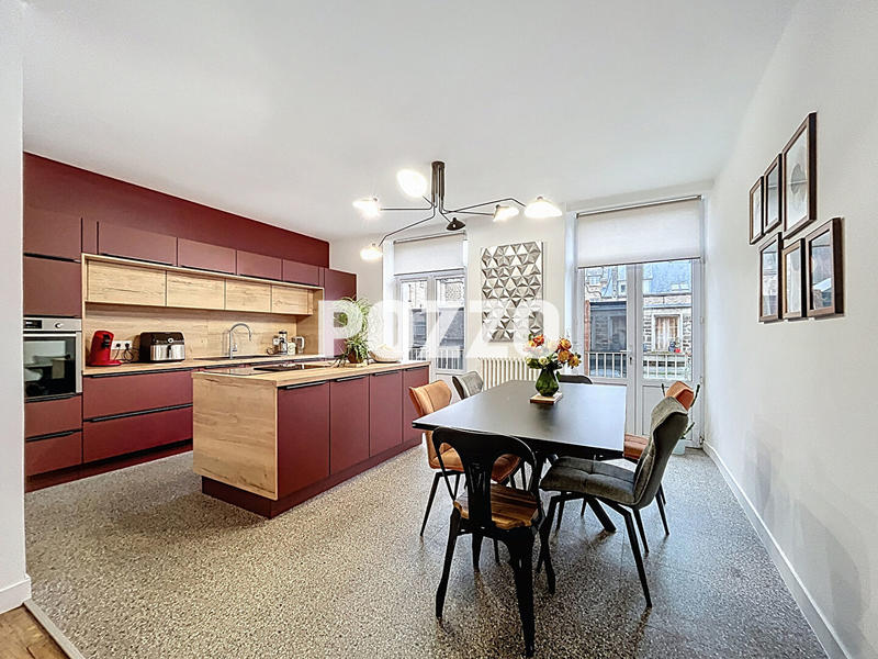 Appartement - 190 m² - 6 pièces