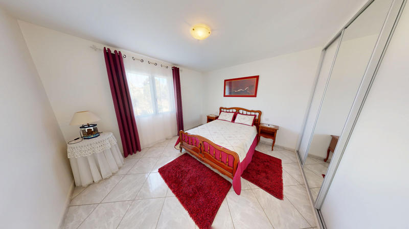 Maison - 207 m² - 5 pièces