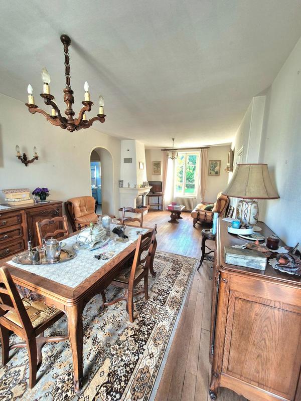 Maison - 140 m² - 6 pièces