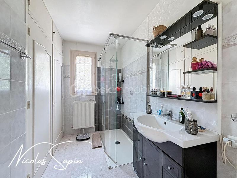 Maison - 91 m² - 5 pièces