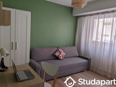 Chambre - 12 m² - 1 pièce