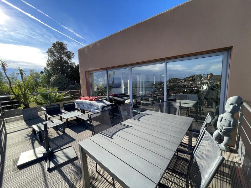 Villa - 183 m² - 6 pièces