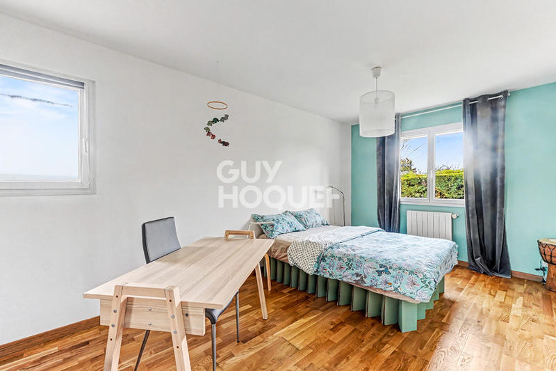 Maison - 161 m² - 6 pièces