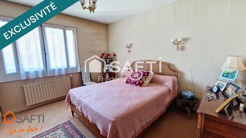 Maison - 273 m² - 9 pièces