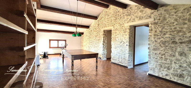 Maison - 275 m² - 13 pièces