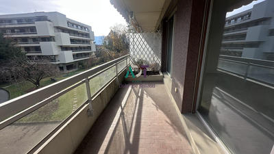 Appartement - 95 m² - 3 pièces