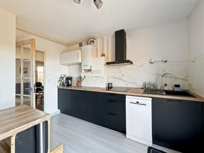 Appartement - 82 m² - 3 pièces