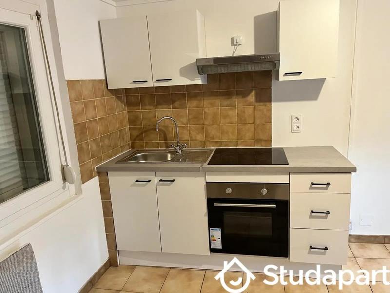 Appartement - 90 m² - 6 pièces