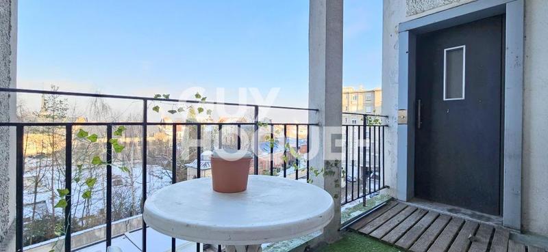 Appartement - 182 m² - 6 pièces