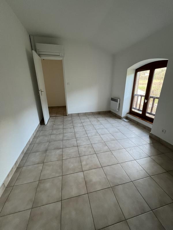 Appartement - 111 m² - 4 pièces