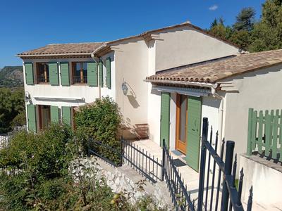 Maison - 112 m² - 4 pièces