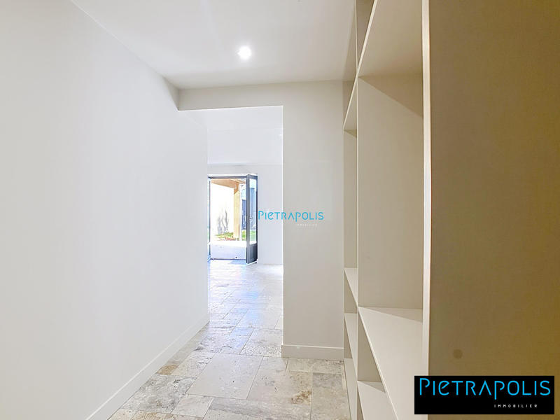 Maison - 180 m² - 7 pièces