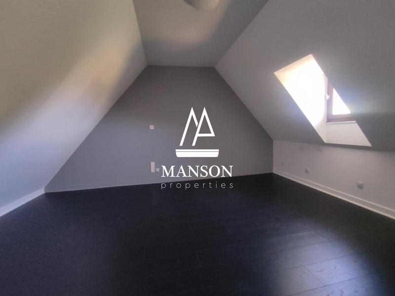 Maison - 124 m² - 8 pièces