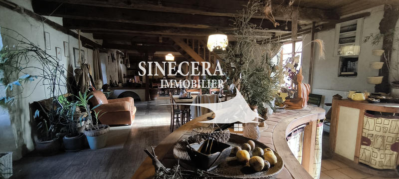 Maison - 230 m² - 5 pièces