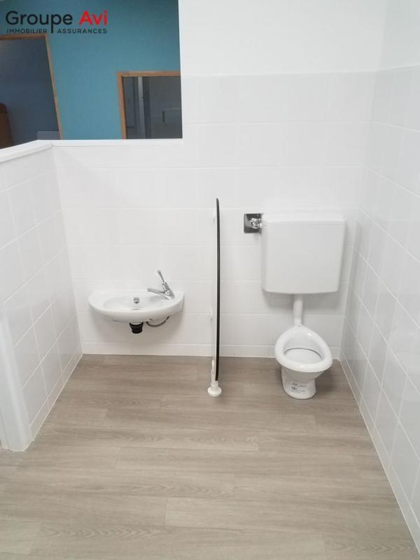 Local commercial - 115 m²