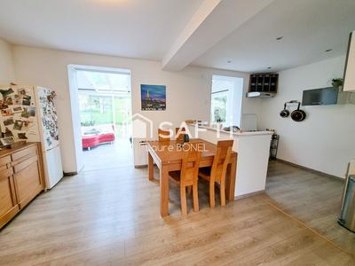 Maison - 79 m² - 5 pièces