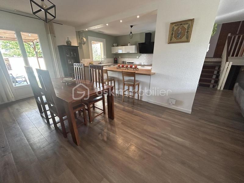 Maison - 138 m² - 6 pièces