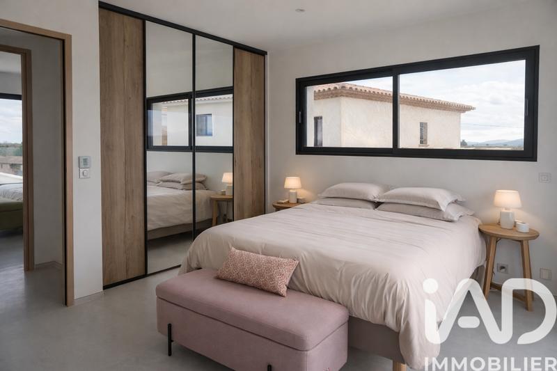 Maison - 195 m² - 5 pièces