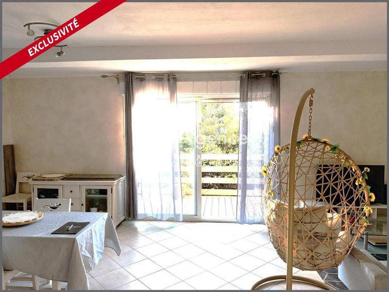 Villa - 283 m² - 10 pièces