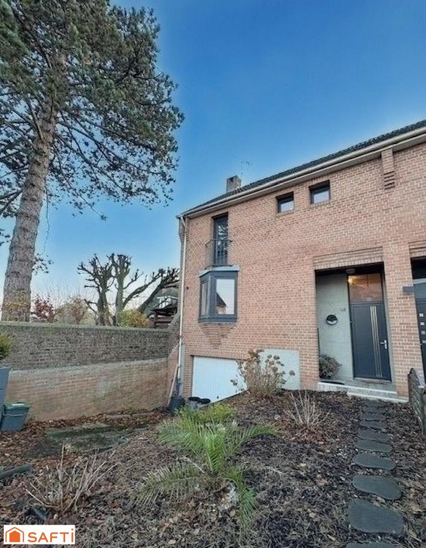 Maison - 98 m² - 6 pièces