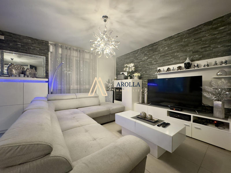 Appartement - 83 m² - 4 pièces