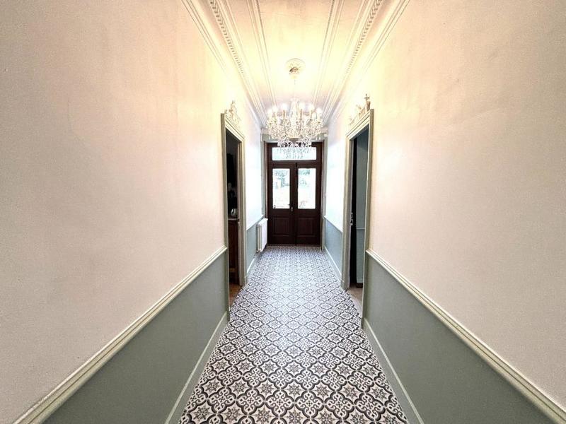 Maison - 193 m² - 8 pièces