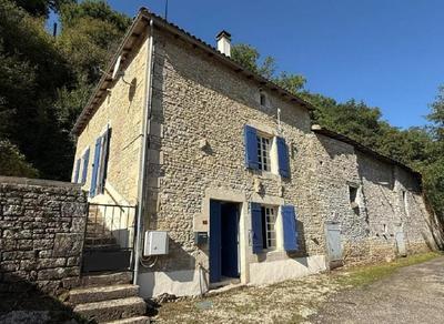 Maison - 99 m² - 5 pièces