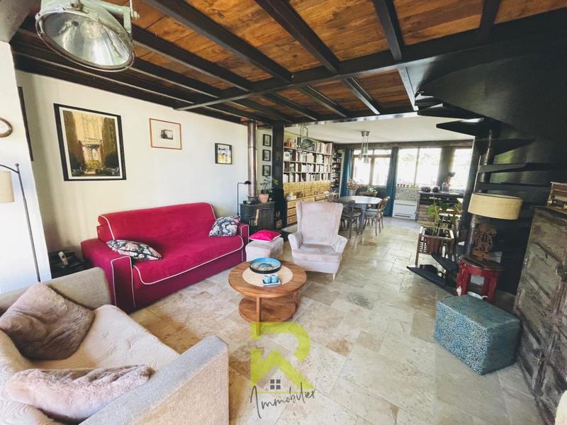 Maison - 135 m² - 4 pièces