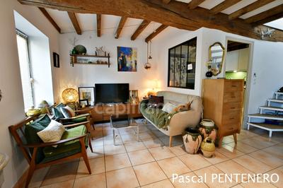 Appartement ancien - 63 m² - 3 pièces