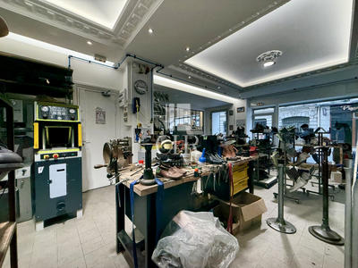 Local commercial - 137 m² - 5 pièces